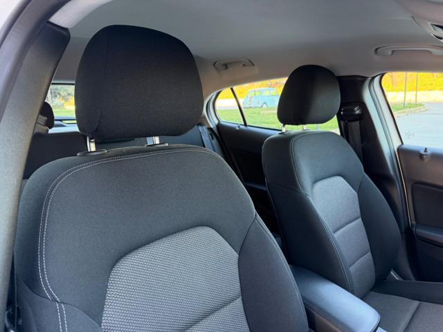 MERCEDES-BENZ GLA 180 PACK NIGHT+NAVI+FULL LED+R.CAM+PORT.ELETTRICO