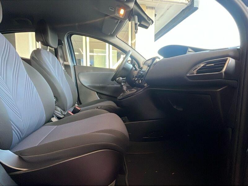 Lancia Ypsilon Ypsilon 1.0 FireFly 70cv S&S Hybrid SILVER PLUS