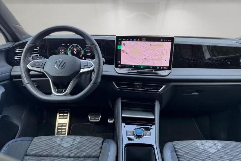 Volkswagen Tiguan Tiguan 2.0 TDI 150 CV DSG R-Line Gancio 19" Camera 360°