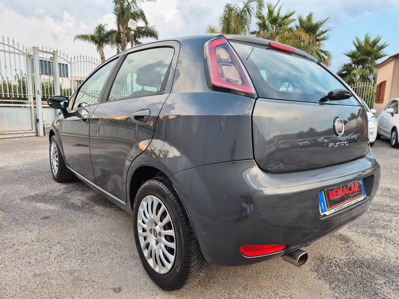 Fiat PUNTO 1.4 GPL RESTAYLING Lounge NUOVA 2014