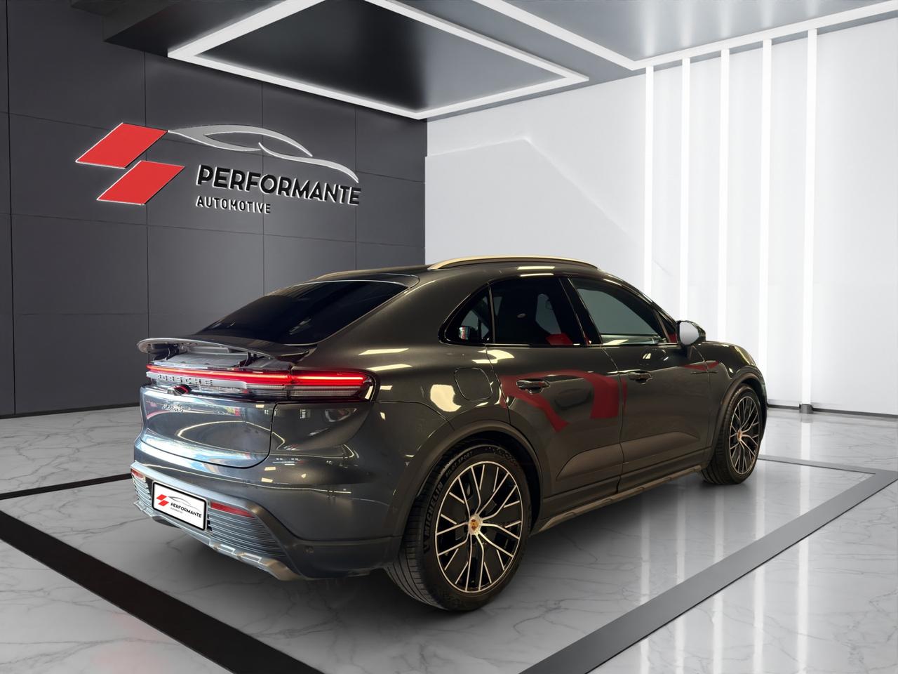 Porsche Macan 4 600km di autonomia, PERFETTA