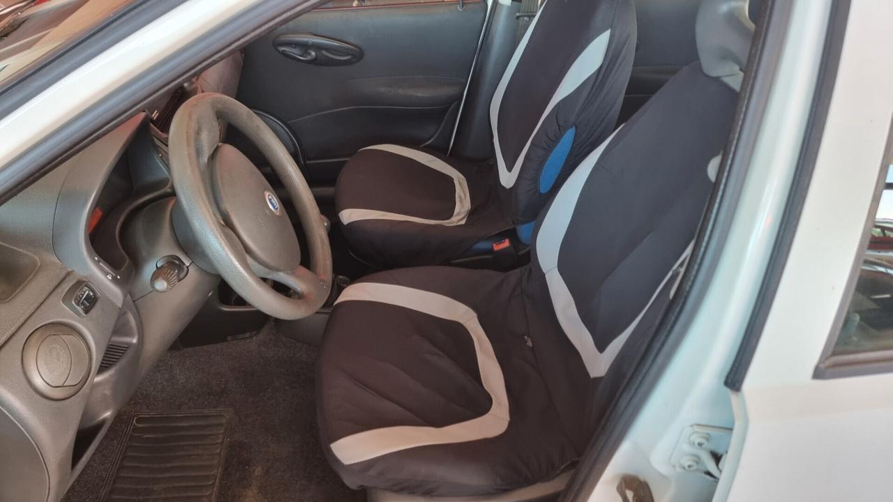 Fiat Punto 1.2 5 porte Active Natural Power