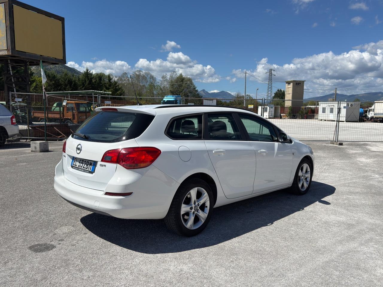 Opel Astra 1.7 CDTI 110CV Sports Tourer Cosmo