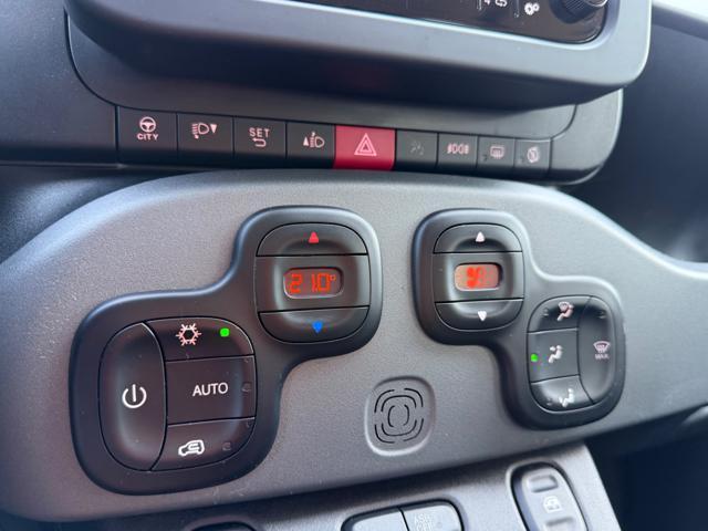 FIAT Panda 1.0 HYBRID CITY LIFE+CLIMATRONIC+SCHERMO+5POSTI