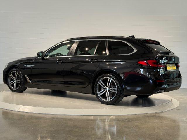 BMW 518 d 48V Touring Luxury Line PREZZO REALE