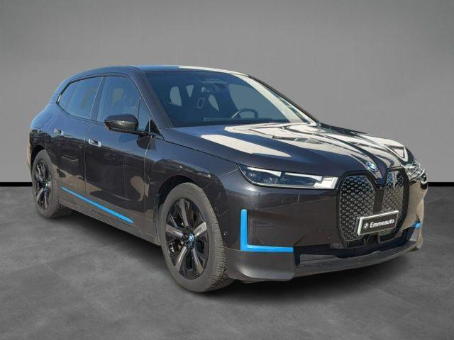 BMW iX xDrive 40
