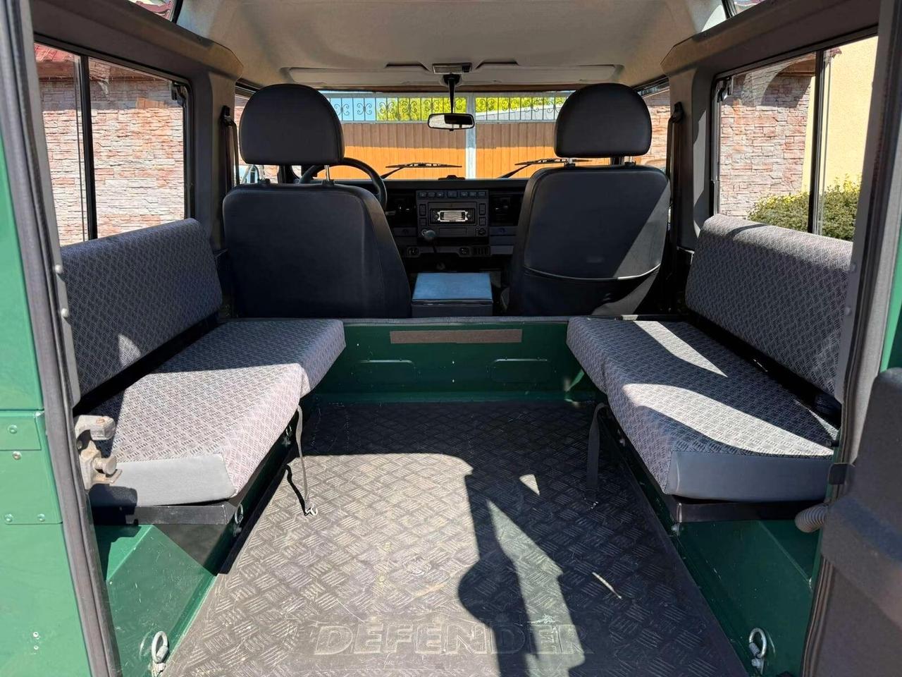 Land Rover Defender 90 2.5 Td5 SW 6 Posti
