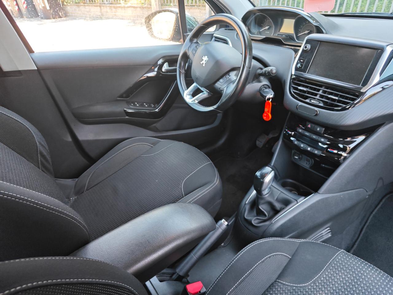Peugeot 208 BlueHDi 75 5 porte Allure