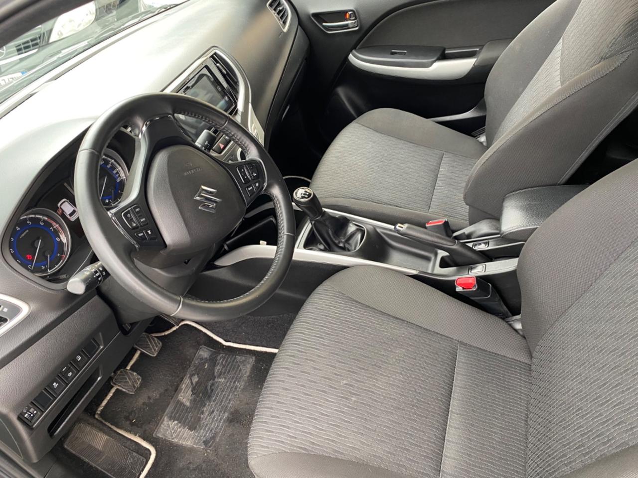 Suzuki Baleno 1.2 Hybrid B-Top