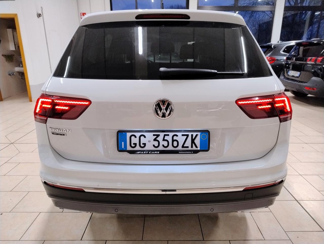 VOLKSWAGEN Tiguan Allspace 2.0TDI DSG Advanced - 2021