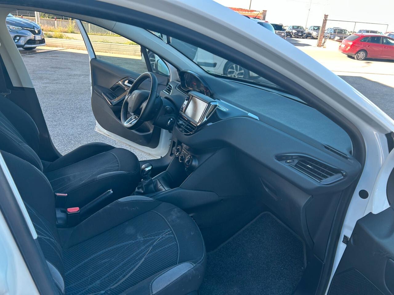 Peugeot 208 PureTech 82 5 porte Access