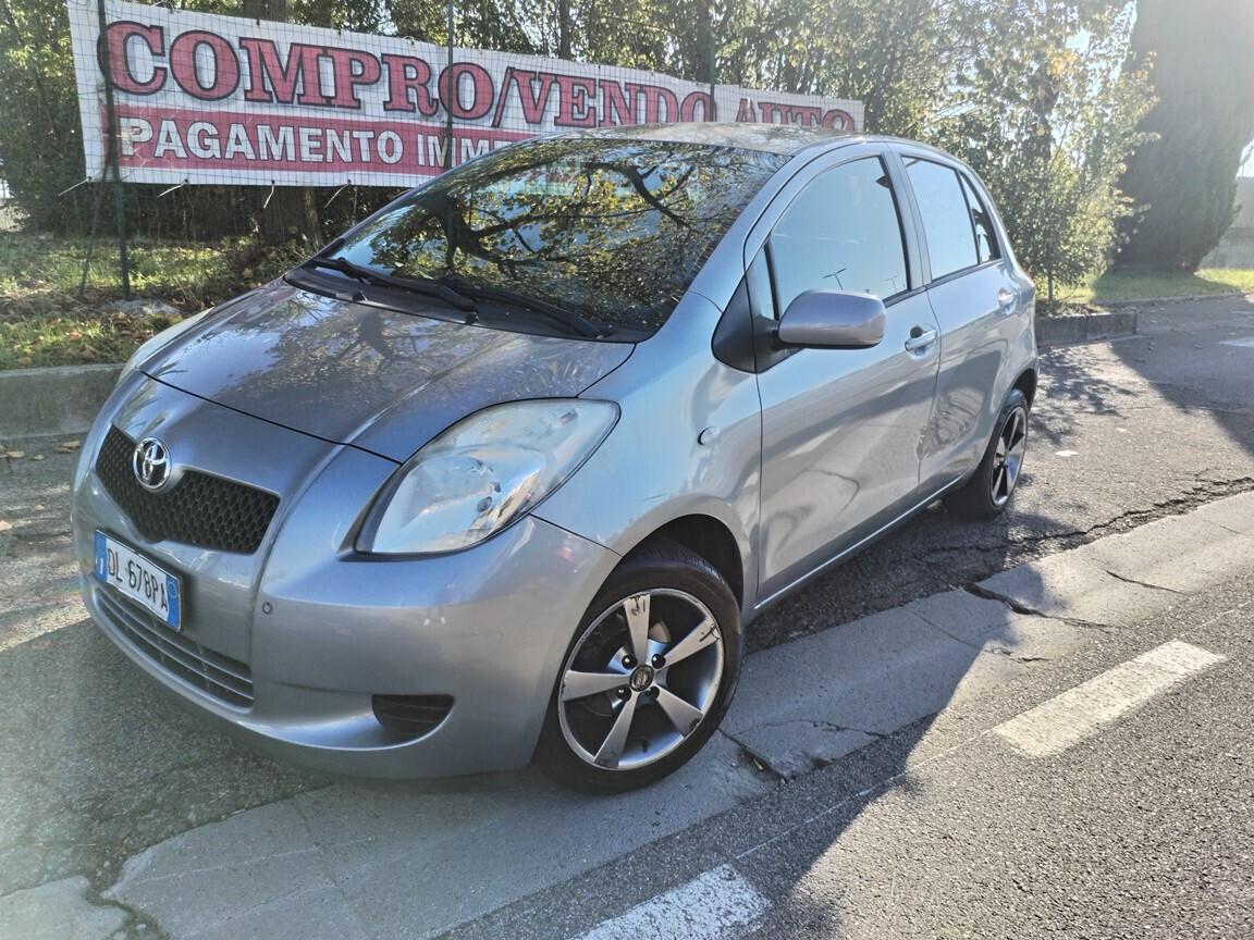 Toyota Yaris 1.0 5 porte 10/2007 km 140000 tagliando pre-consegna