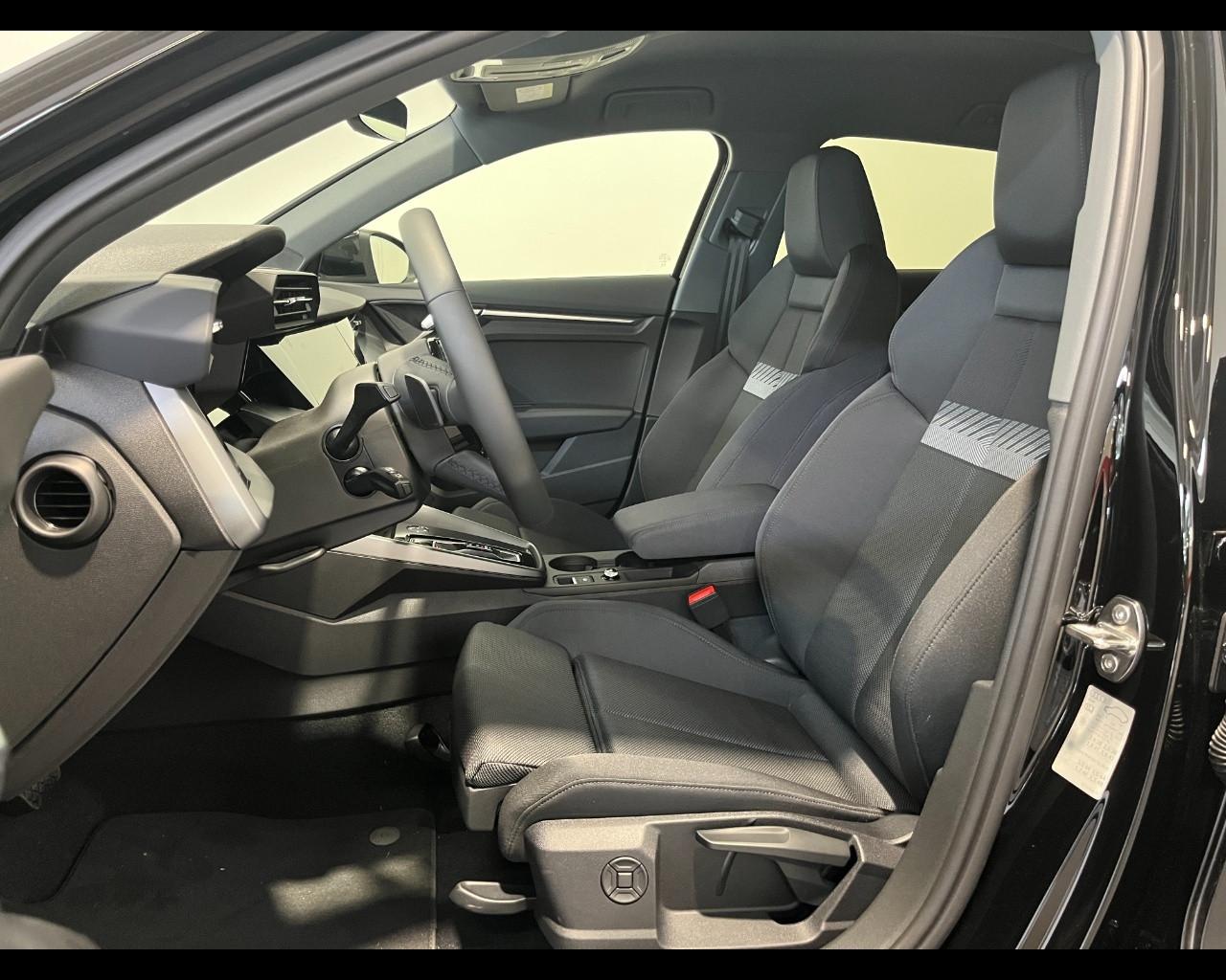 AUDI A3 SPORTBACK 40 TFSI e S-TRONIC BUSINESS ADVANCED