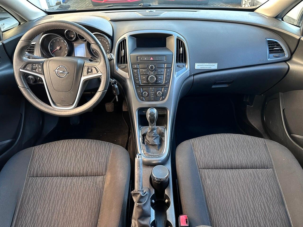 Opel Astra 1.4 Turbo 140CV Sports Tourer Cosmo