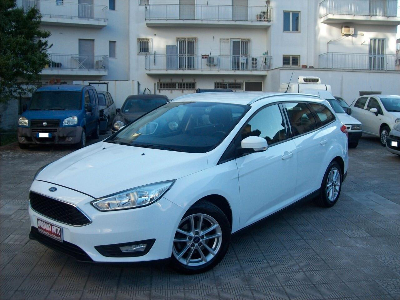 Ford Focus SW 1.5 TDCi 120CV Titanium Navy