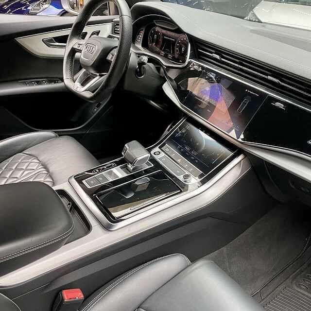 Audi Q8 SUV 45 TDI quattro tiptronic S line edition