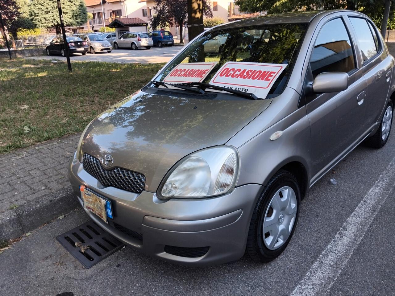 Toyota Yaris 1.0i 16V cat 5 porte KM 130 IDEALE PER NEO PATENTATI A 2.499 EURO