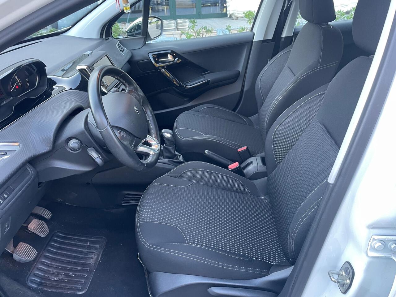 Peugeot 208 BlueHDi 75 5 porte Allure*Navi*Solo 40000km*