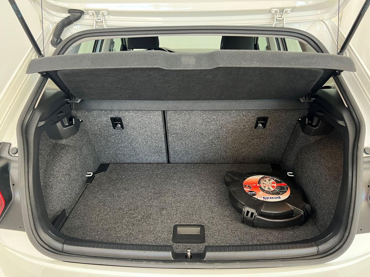 VOLKSWAGEN Polo VI 2017 Polo 5p 1.6 tdi Comfortline 80cv