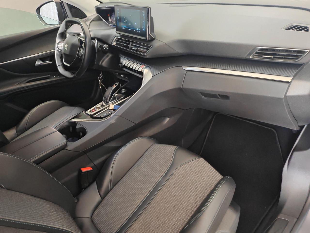 Peugeot 3008 BlueHDi 130 S&S EAT8 Allure