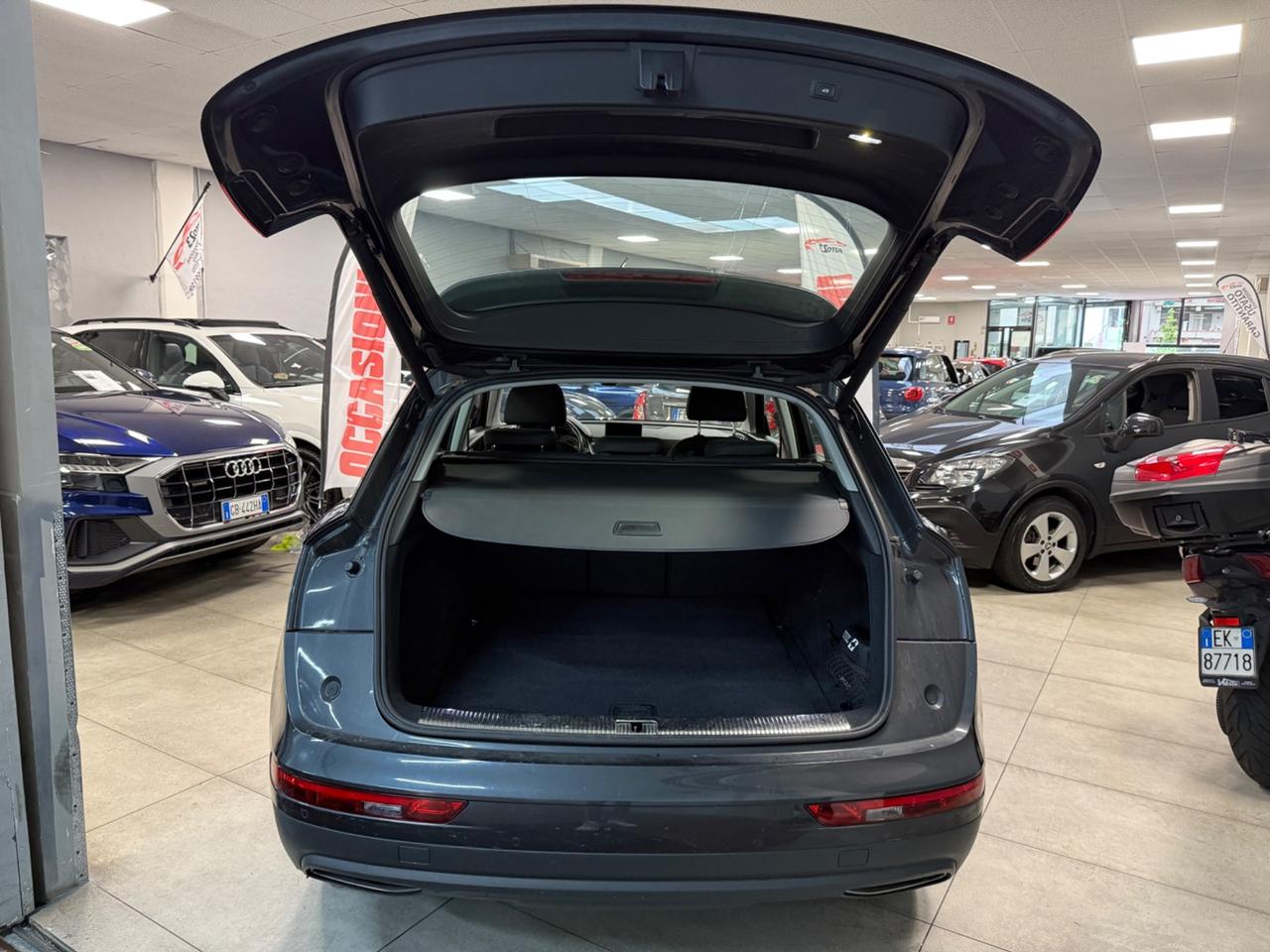 Audi Q5 45 TFSI quattro S tronic Business Sport 245CV