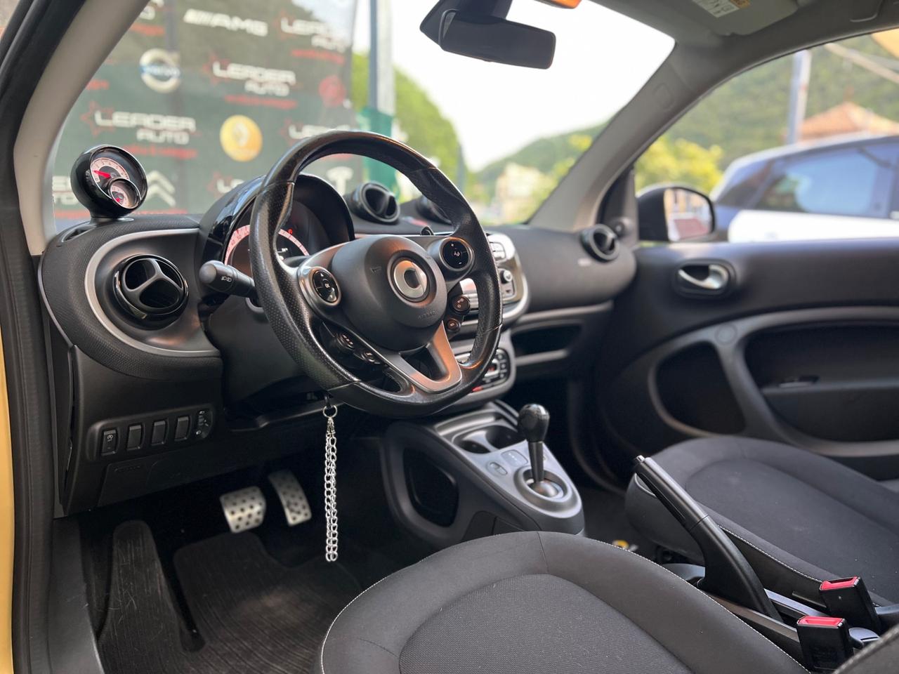 Smart ForTwo 1.0 71 cv - Cambio Automatico - Block Shaft