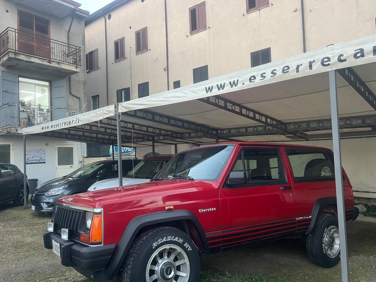 Jeep Cherokee 2.1 turbodiesel 3 porte posti2