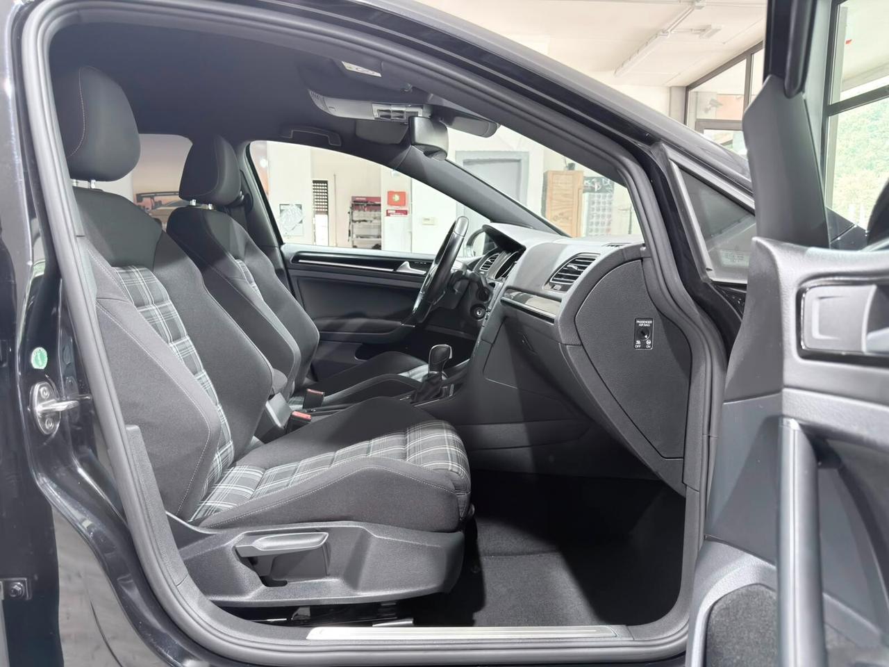 VOLKSWAGEN GOLF GTD 2.0TDI 184CV DSG 5P 2016