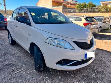 Lancia Ypsilon 0.9 TwinAir 85 CV 5 porte Metano Ecochic Gold