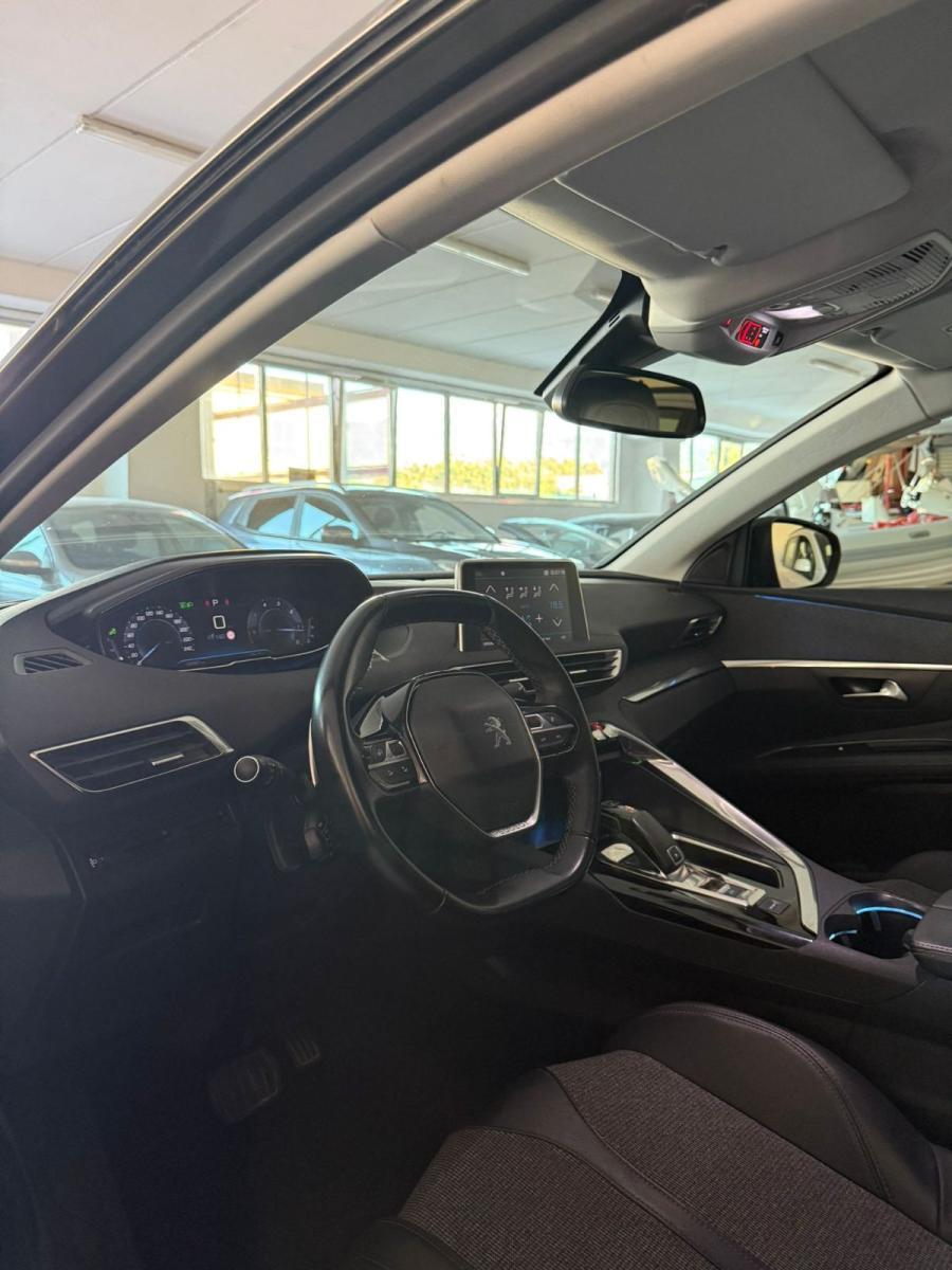 PEUGEOT - 3008 - BlueHDi 130 S&S EAT8 Allure Pack