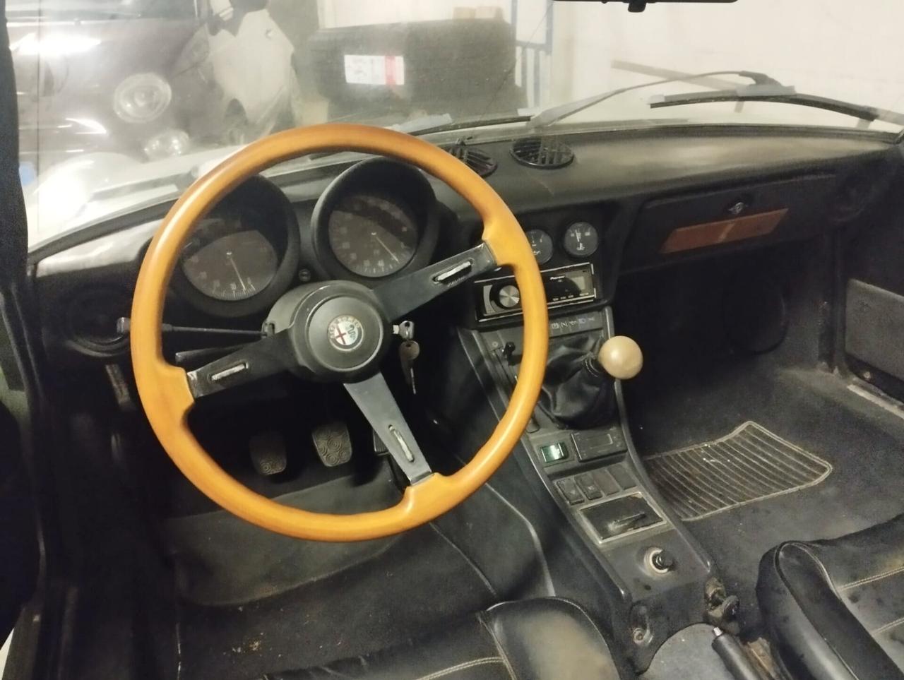 Alfa Romeo Spider DUETTO 1.6