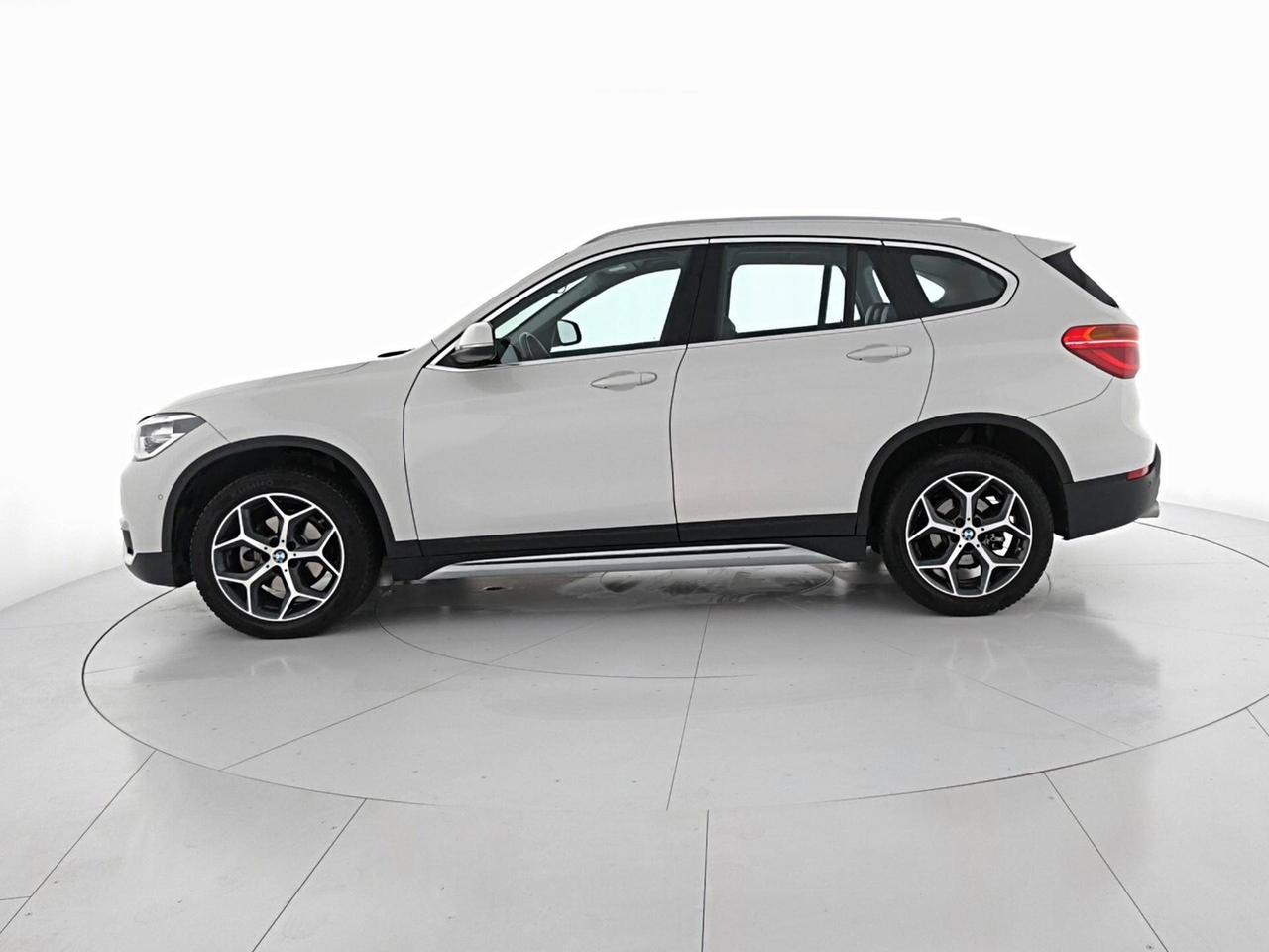 BMW X1 (F48) sDrive18d xLine