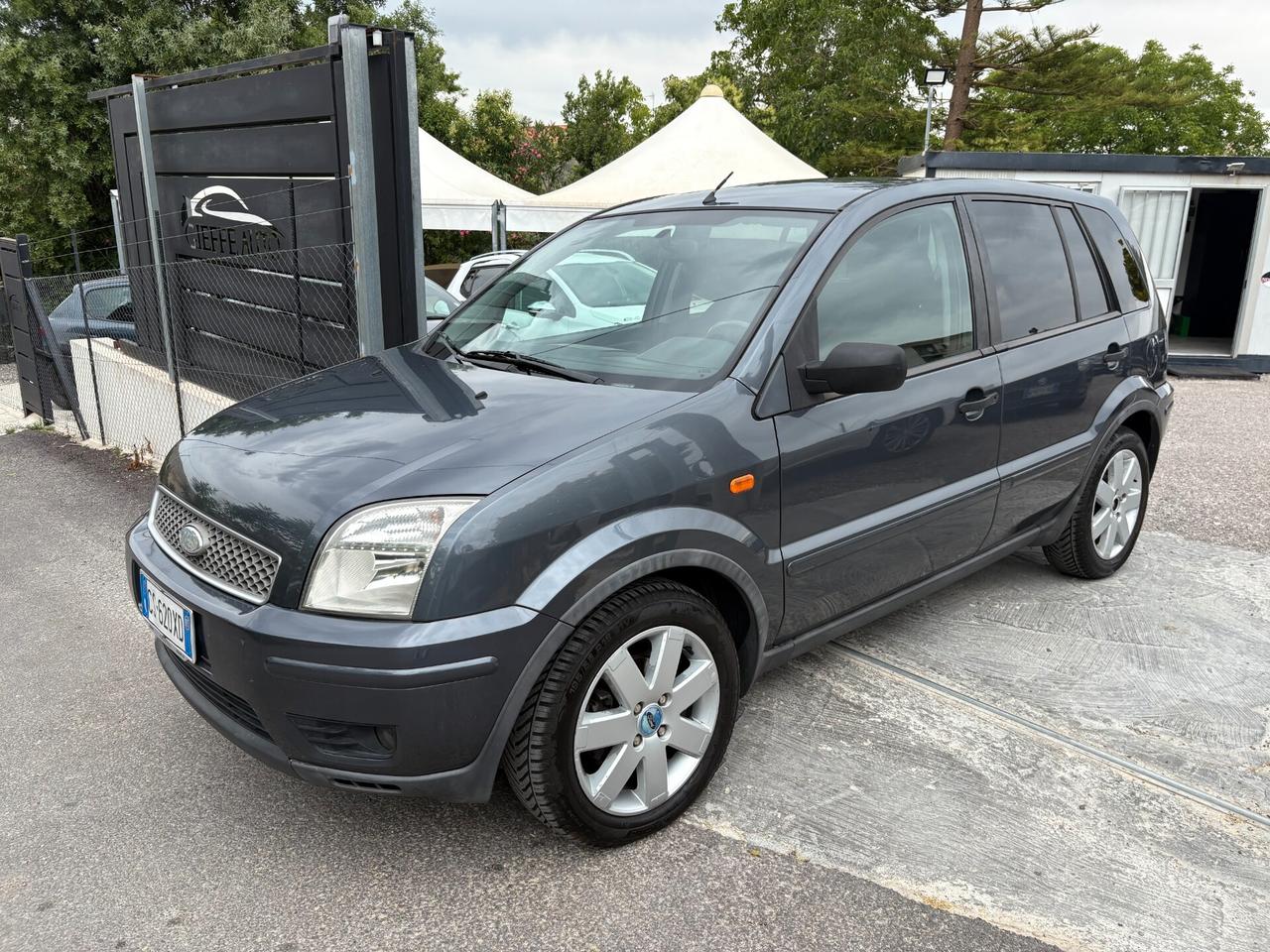 Ford Fusion 1.6 TDCi 5p. Collection
