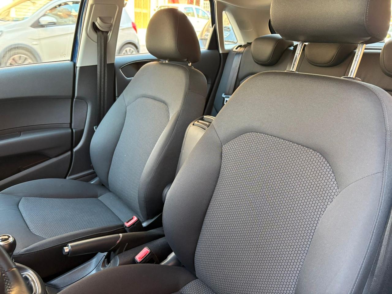 Audi A1 SPB 1.6 TDI S line edition