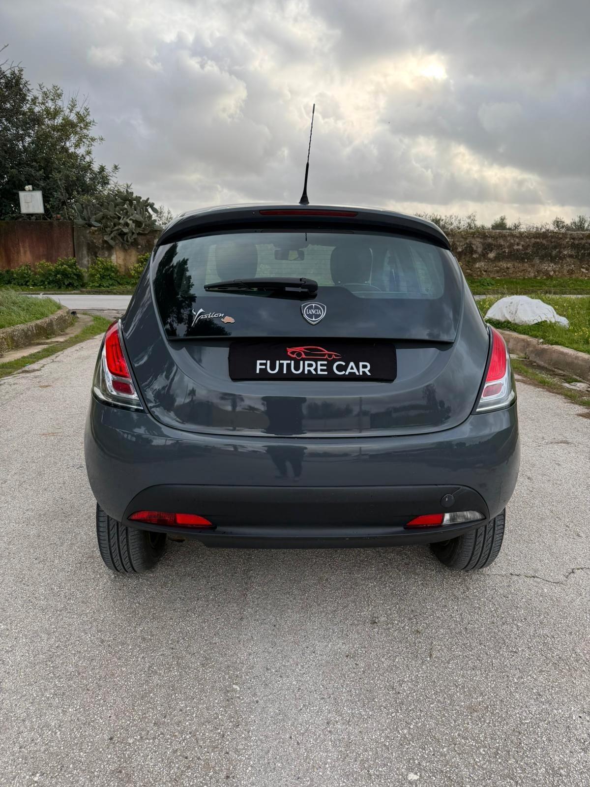 Lancia Ypsilon 0.9 TwinAir 85 CV 5 porte S&S Gold