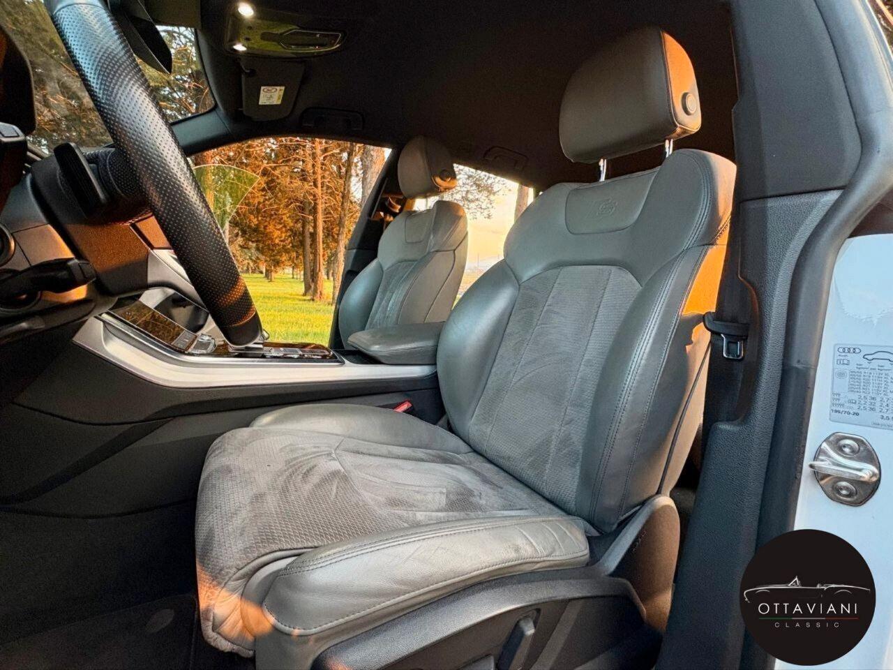 Audi Q8 S-line unipro full book service Audi