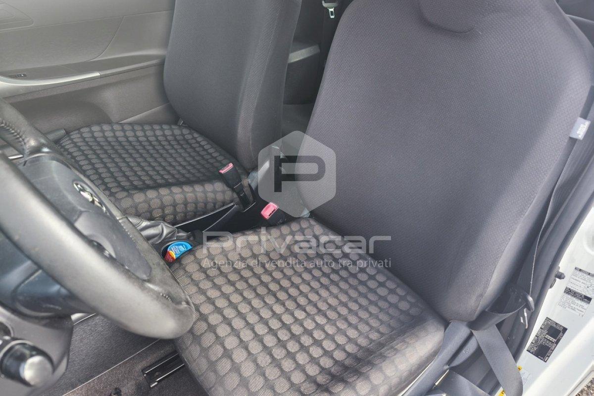 TOYOTA iQ 1.0 Sol