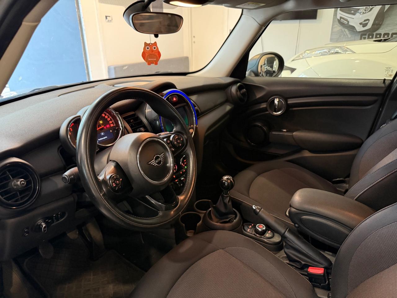 Mini one 1.5 Baker Street 2019 150.000KM