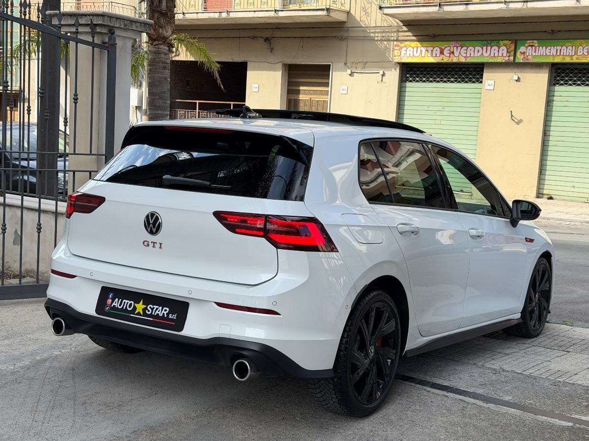 Volkswagen Golf 8 GTI 2.0 TSI 245 CV