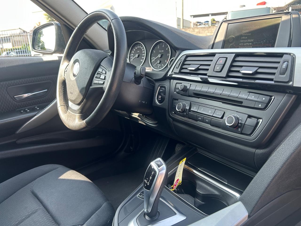 Bmw 320d Touring AUTO