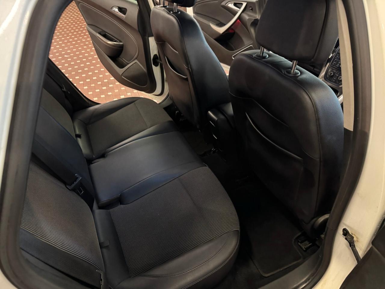 Opel Astra 1.7 CDTI 110CV Sports Tourer Cosmo - UNICO PROPRIETARIO