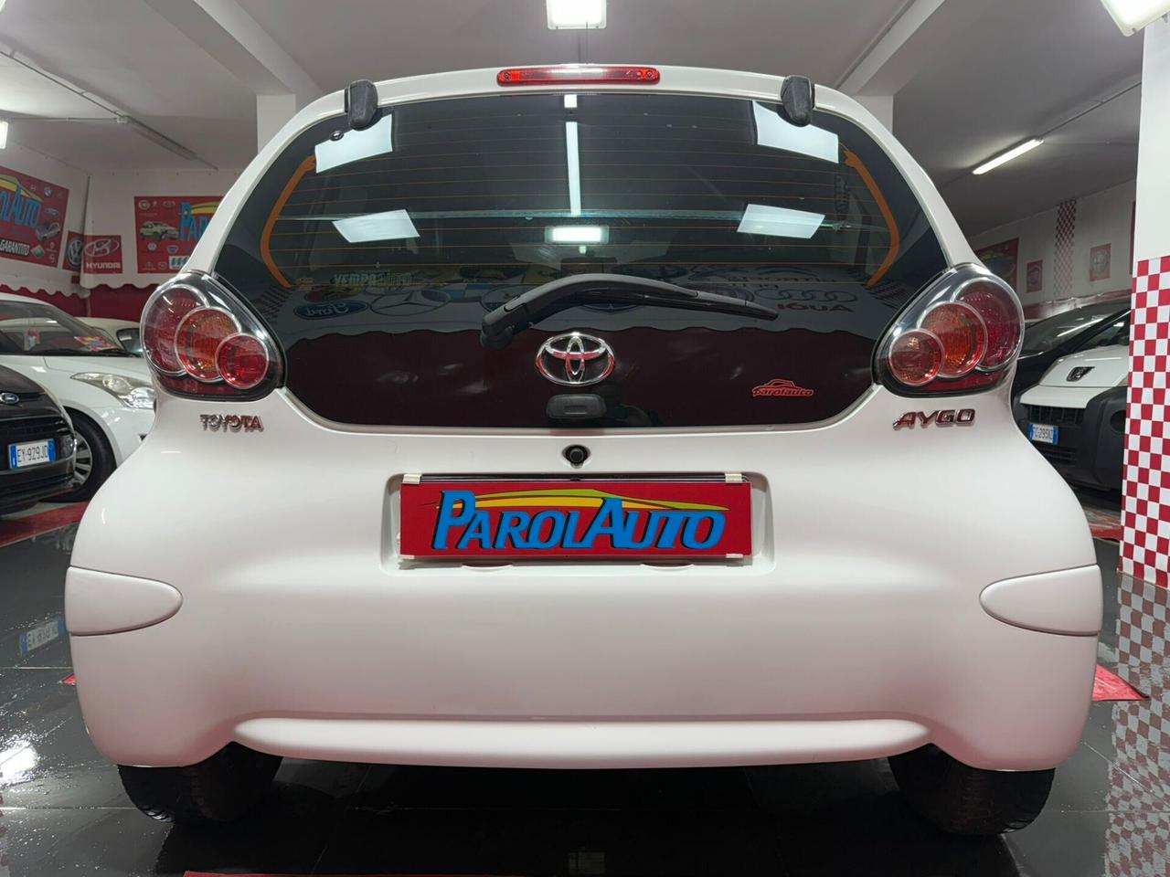 Toyota Aygo 1.0 68cv 5 porte Sol - 2011