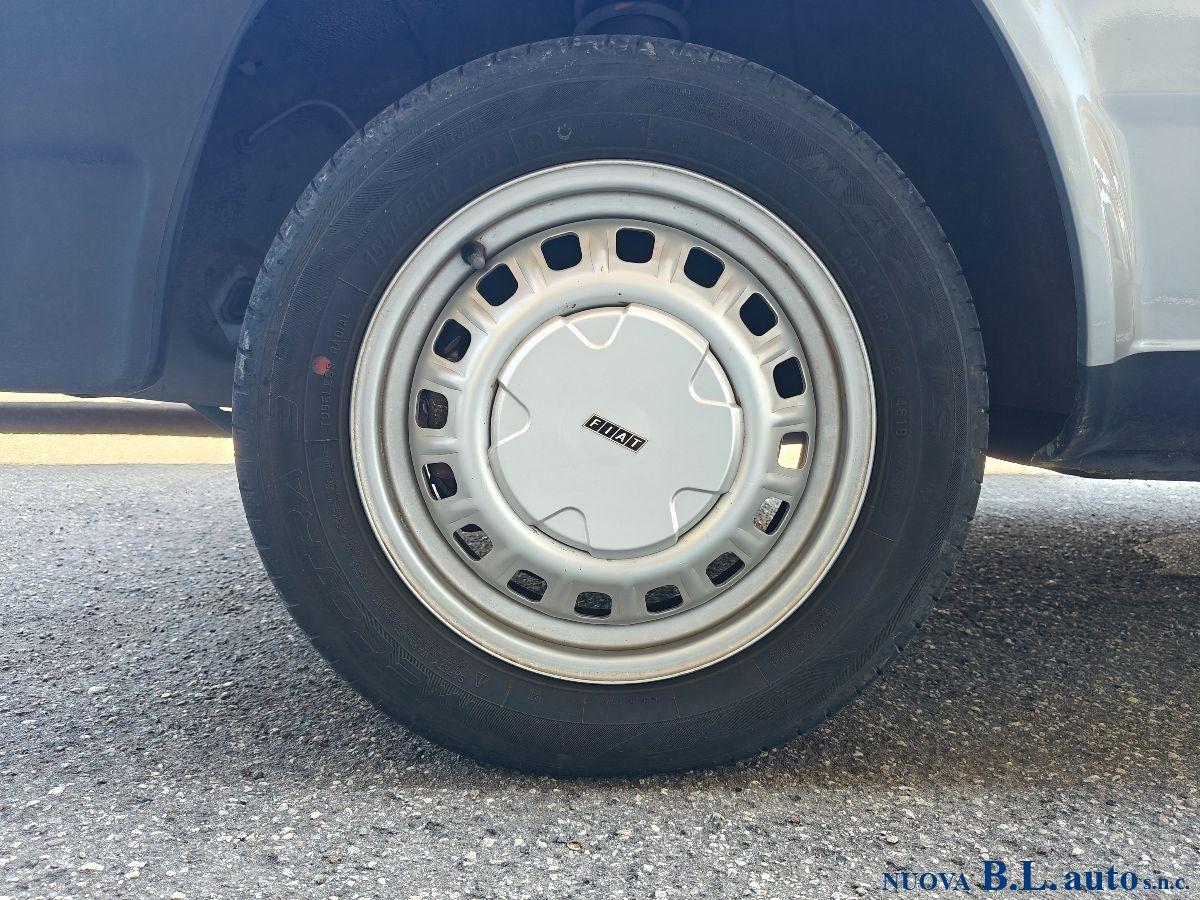 FIAT - Panda - 750 Young