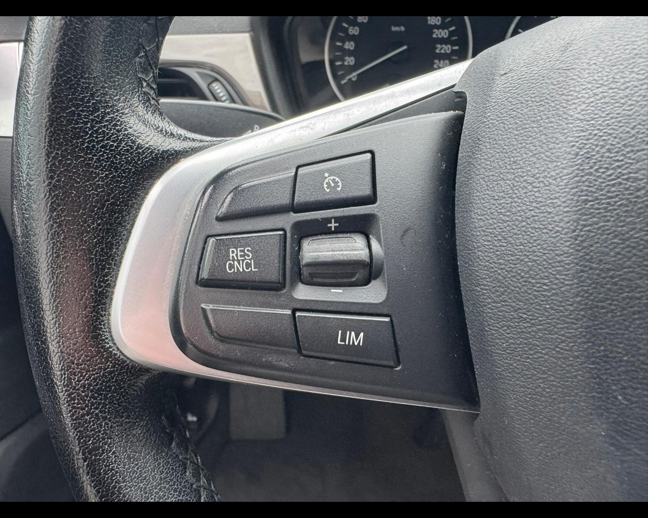 BMW X1 (F48) - X1 xDrive18d xLine