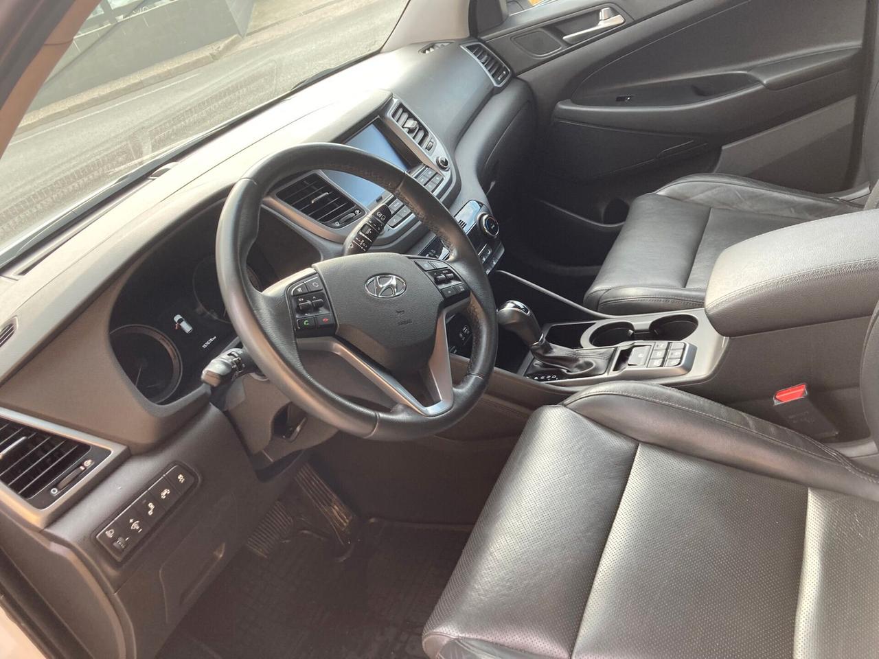 Hyundai tucson 1.7 141cv Full optonal 12/2016
