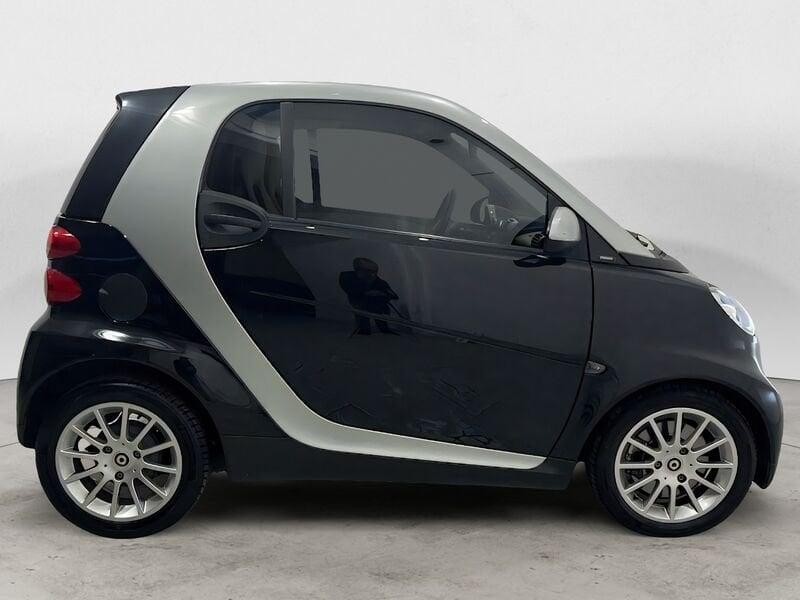 smart fortwo fortwo 1000 62 kW coupé passion