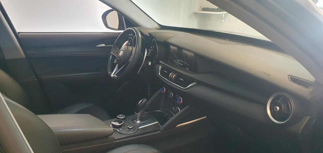 Alfa Romeo Stelvio 2.2 Turbodiesel 210 CV AT8 Q4 B-Tech