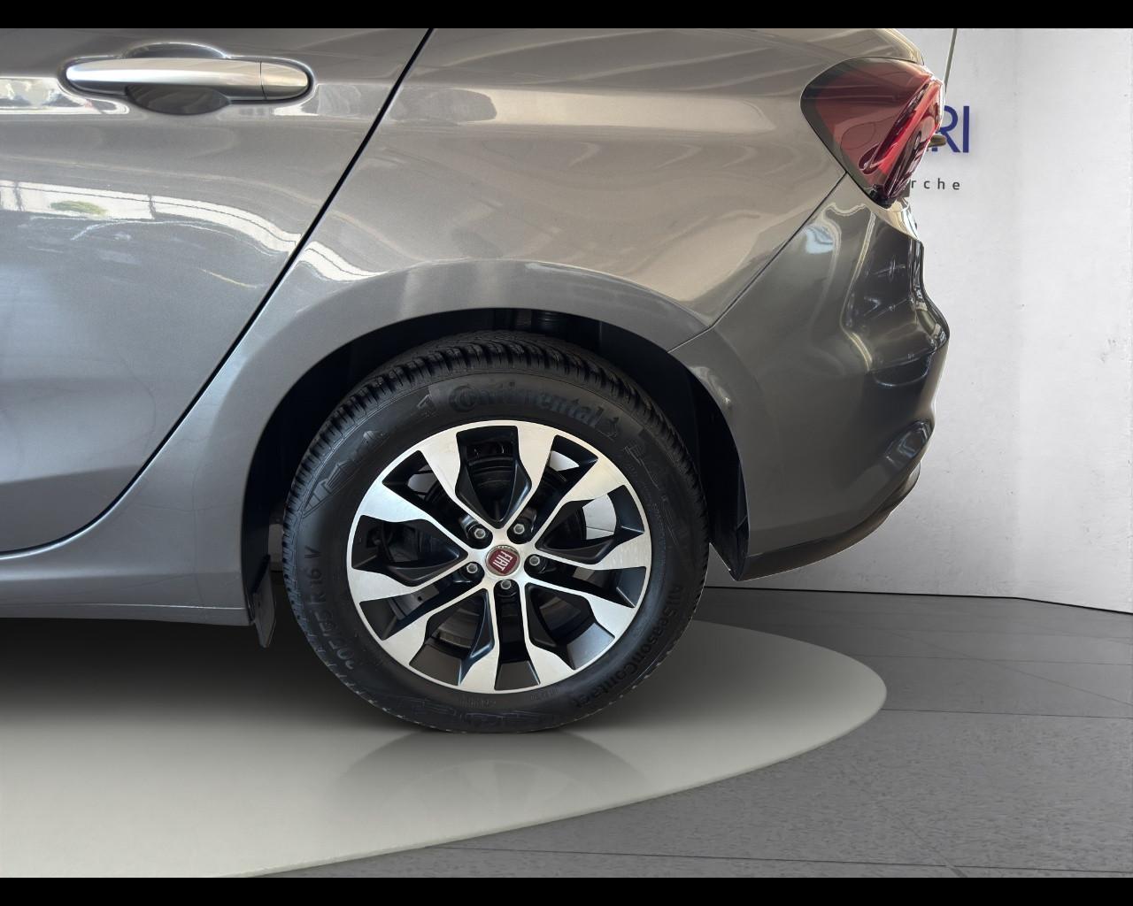 FIAT Tipo (2015-->) - Tipo 1.0 5 porte