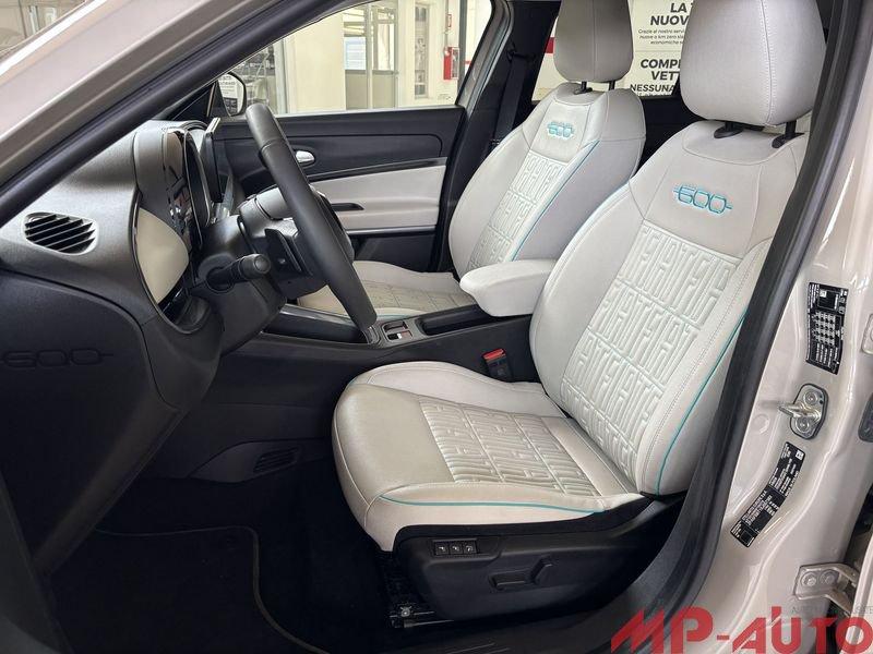 FIAT 600 1.2 Hybrid 110cv La Prima