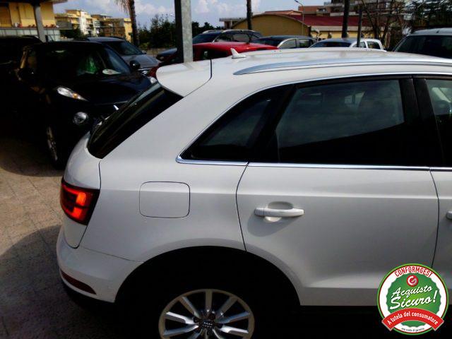 AUDI Q3 2.0 TDI 120 CV Business